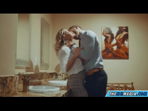 ❤️ 當一個豐滿的金發女郎在公共廁所引誘你時 ️❌ 色情 在 zh-tw.bsglass.ru ️❤